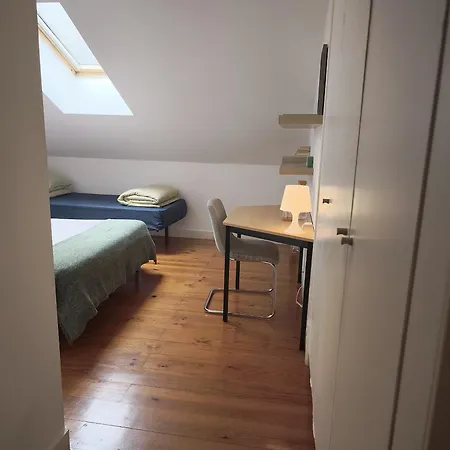 Private Bedrooms In A Shared House, No Elevator, In Bairro Alto Lisboa