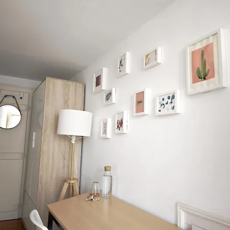 Private Bedrooms In A Shared House, No Elevator, In Bairro Alto *