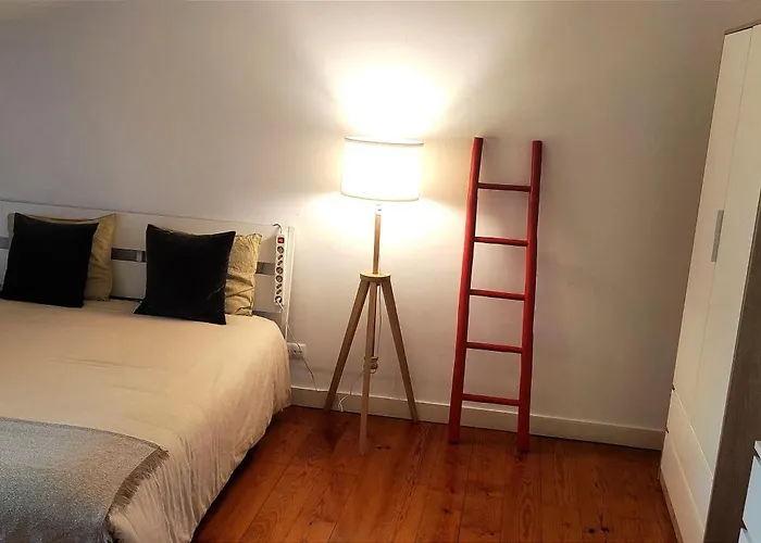 منزل للإقامة Bedrooms In A Shared House In Bairro Alto Praca Camoes