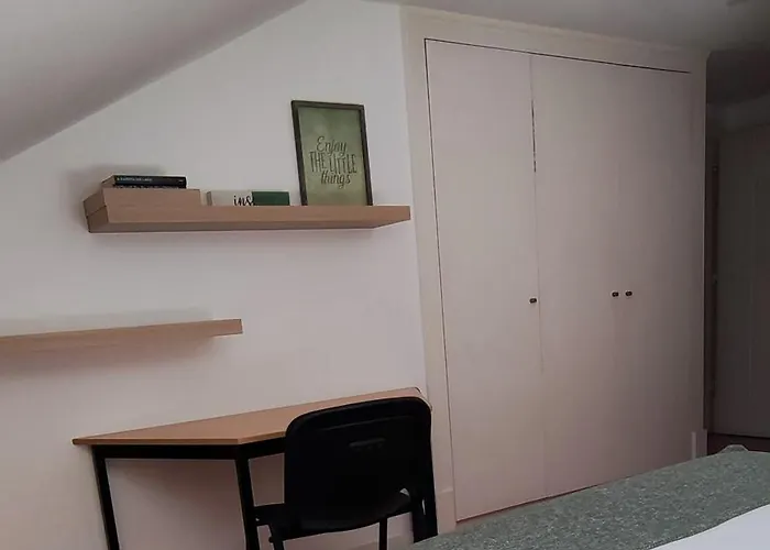 منزل للإقامة Bedrooms In A Shared House In Bairro Alto Praca Camoes