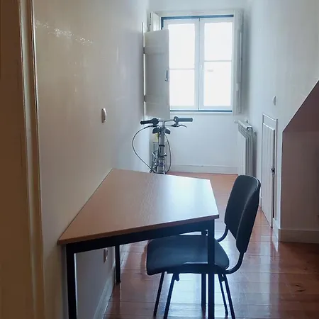 Quartos No Bairro Alto De Em Acomodacao Partilhada Homestay